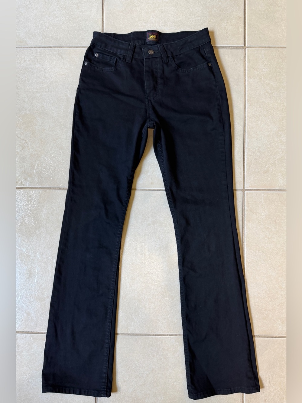 Lee Jeans Women’s 2M  Boot Cut Regular Fit Mid Rise Dark Wash Black Denim